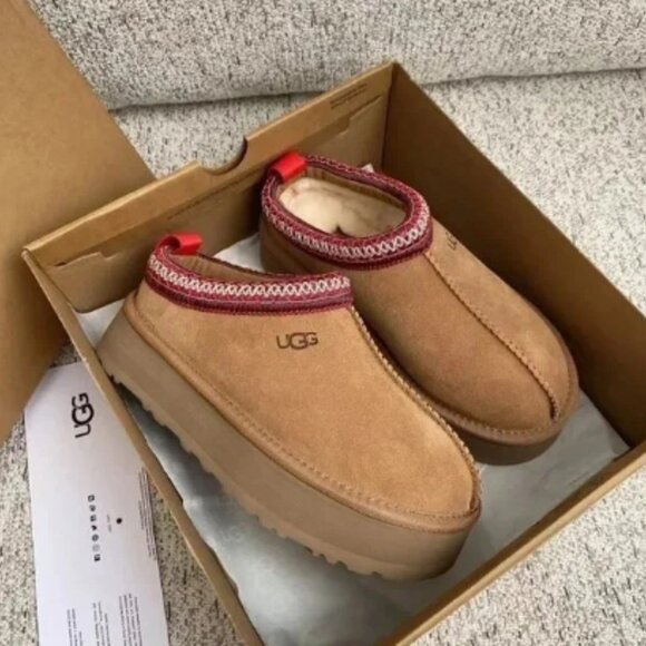 UGG Tazz Slipper in Chestnut - Picture 2 of 10